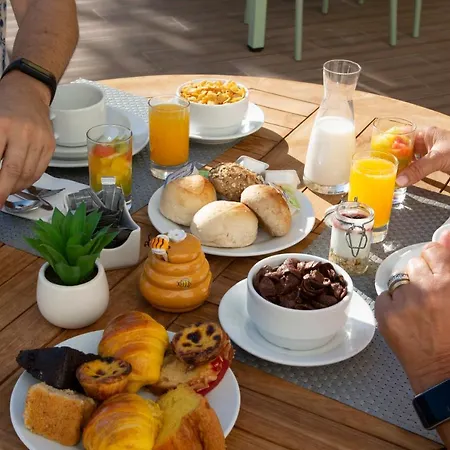 Отель Casual Raizes Порту