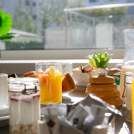 Casual Raizes Отель Порту