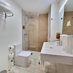 Casual Raizes By Casual 3*