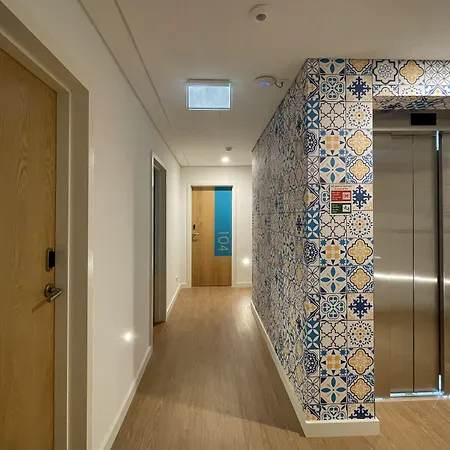 Casual Raizes Πόρτο