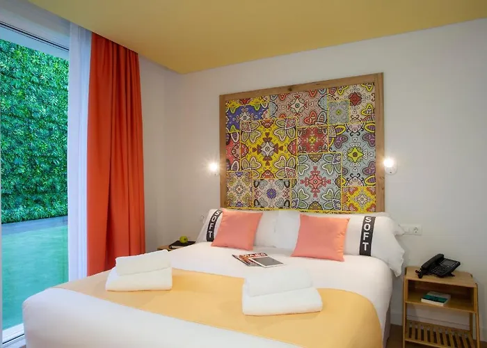 Hotel Casual Raízes 3*