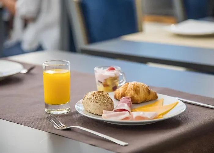 Casual Raízes Hotel 3*