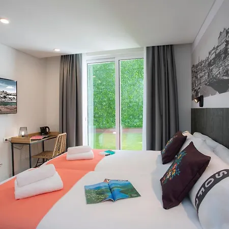 Casual Raízes Hotel