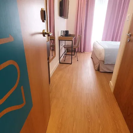 מלון Casual Raizes By Casual 3*